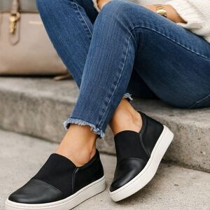 Via Spiga Black Leather Platform Slip-On Sneakers Womens Size 9